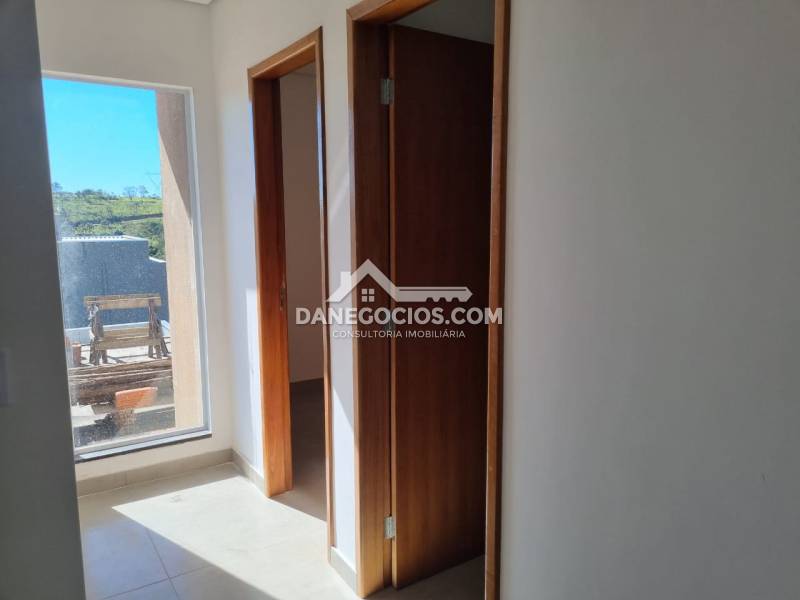 Casa à venda na Rua QuatroVem ViverCanjica (Terra Preta) - 204652-3.jpg