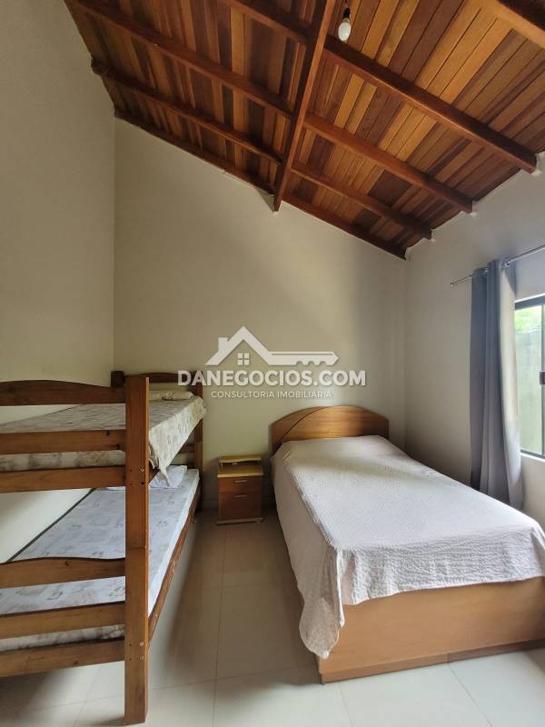Casa à venda na Alameda Recanto do Pica-PauRancho Grande - 999-112547-15.jpg