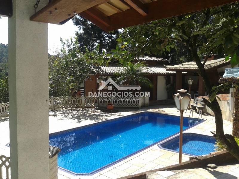 Casa em Condomínio à venda na Avenida Doutor Arthur Andrade FilhoCaraguatá - 999-151952-3.jpg