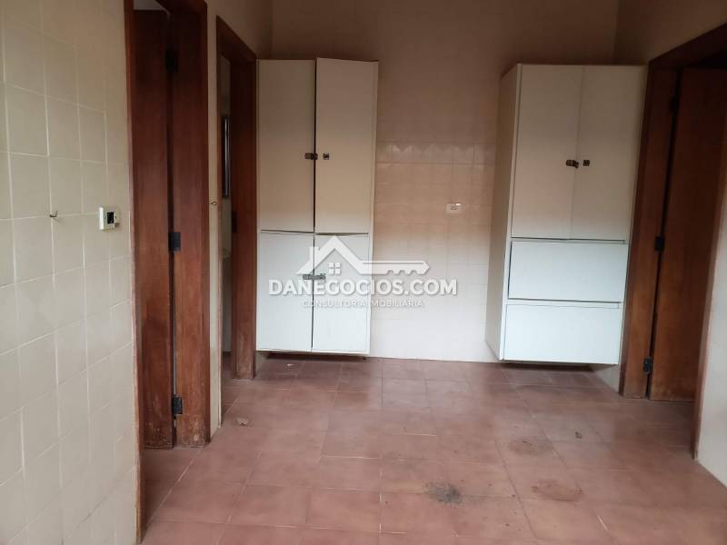 Casa em Condomínio à venda na Rua SibipirunaSanta Inês - 999-104532-2.jpg