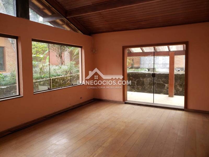 Casa em Condomínio à venda na Rua SibipirunaSanta Inês - 999-104532-3.jpg