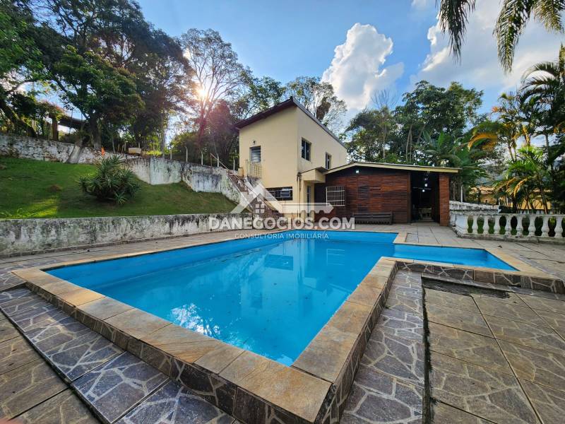 Casa em Condomínio venda Rio acima - Referência CA12313
